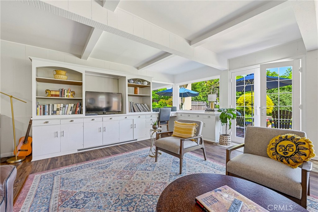 1035 E North Bear Creek Dr, Merced, CA 95340