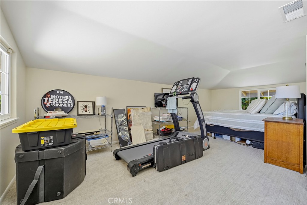 1035 E North Bear Creek Dr, Merced, CA 95340