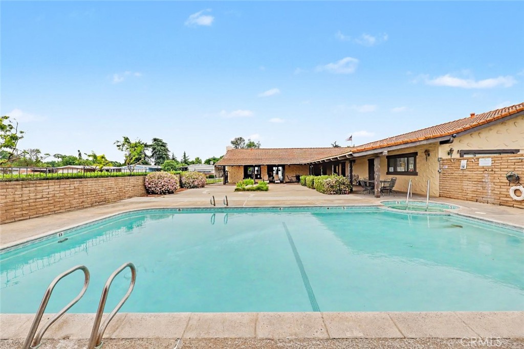 2240 Golden Oak #119, Merced, CA 95341
