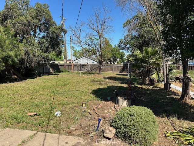 1725 E 22nd, Merced, CA 95340