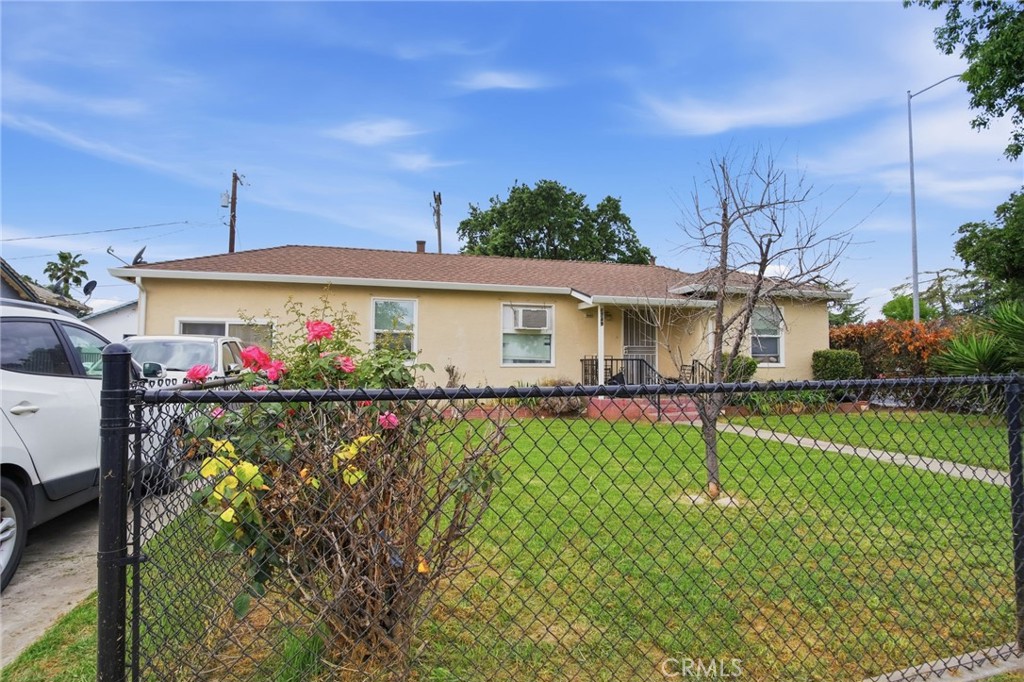 898 Yosemite Pkwy, Merced, CA 95341