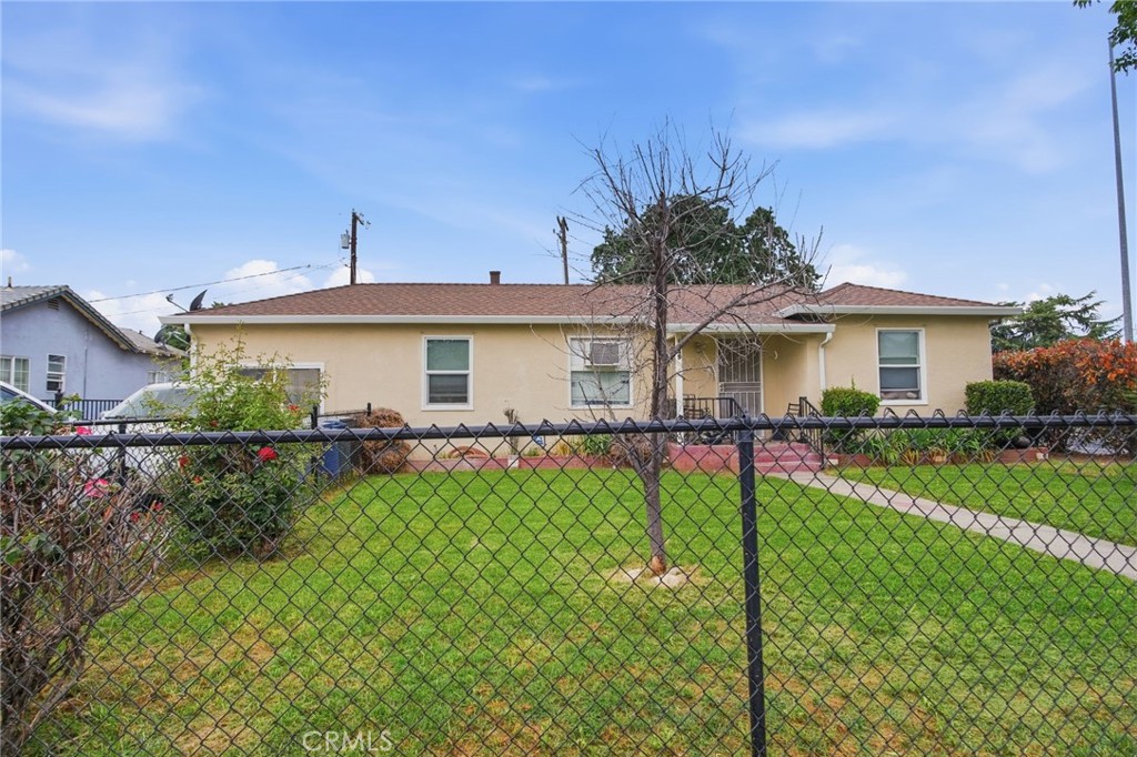 898 Yosemite Pkwy, Merced, CA 95341