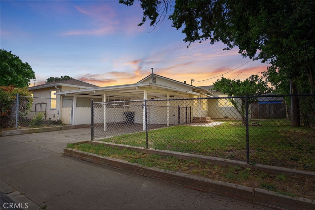 898 Yosemite Pkwy, Merced, CA 95341