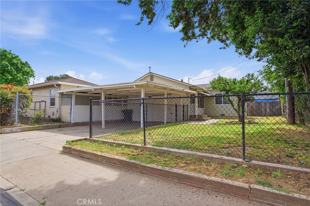 898 Yosemite Pkwy, Merced, CA 95341