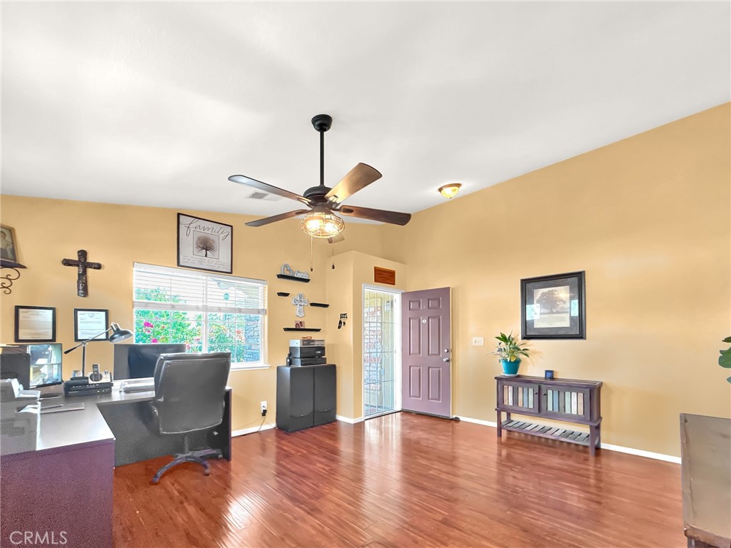 71 Livorno Rd, Merced, CA 95341