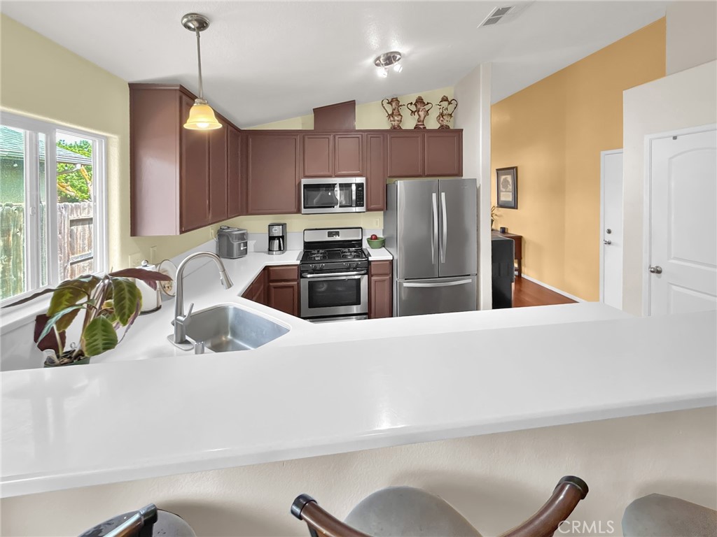 71 Livorno Rd, Merced, CA 95341