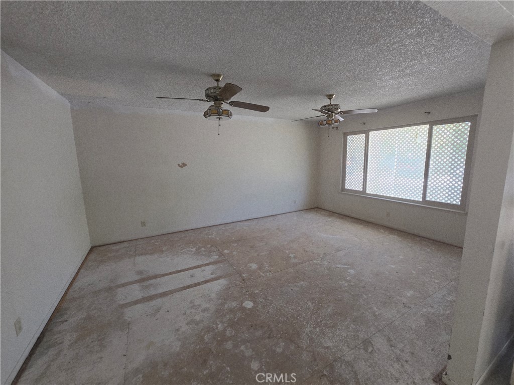 1964 Sierra Ct, Merced, CA 95340