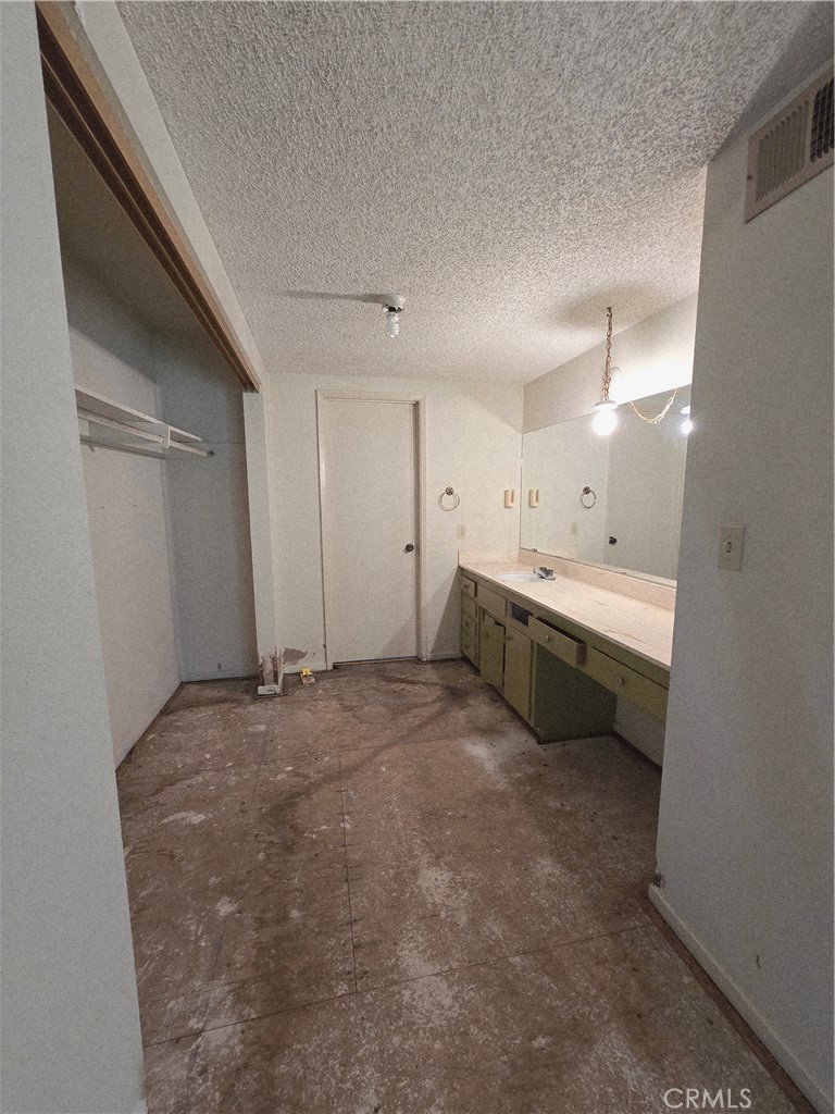 1964 Sierra Ct, Merced, CA 95340