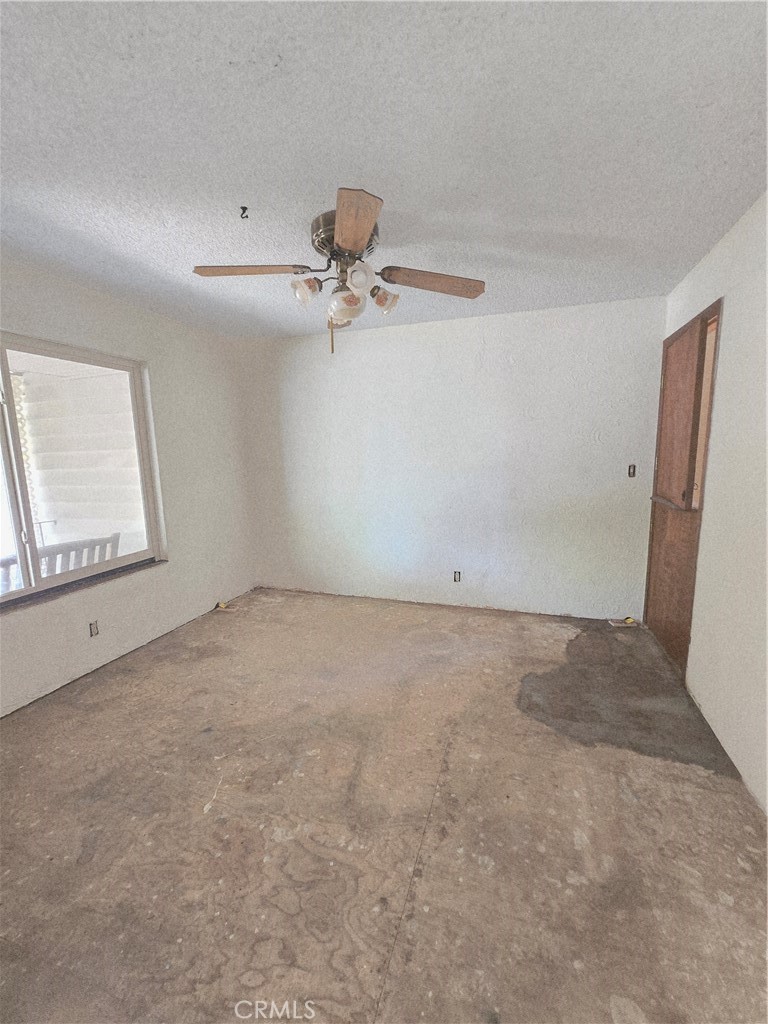 1964 Sierra Ct, Merced, CA 95340