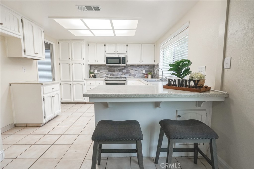 19 Sun Valley Ct, Merced, CA 95348