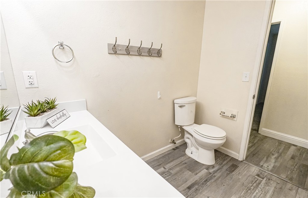 19 Sun Valley Ct, Merced, CA 95348