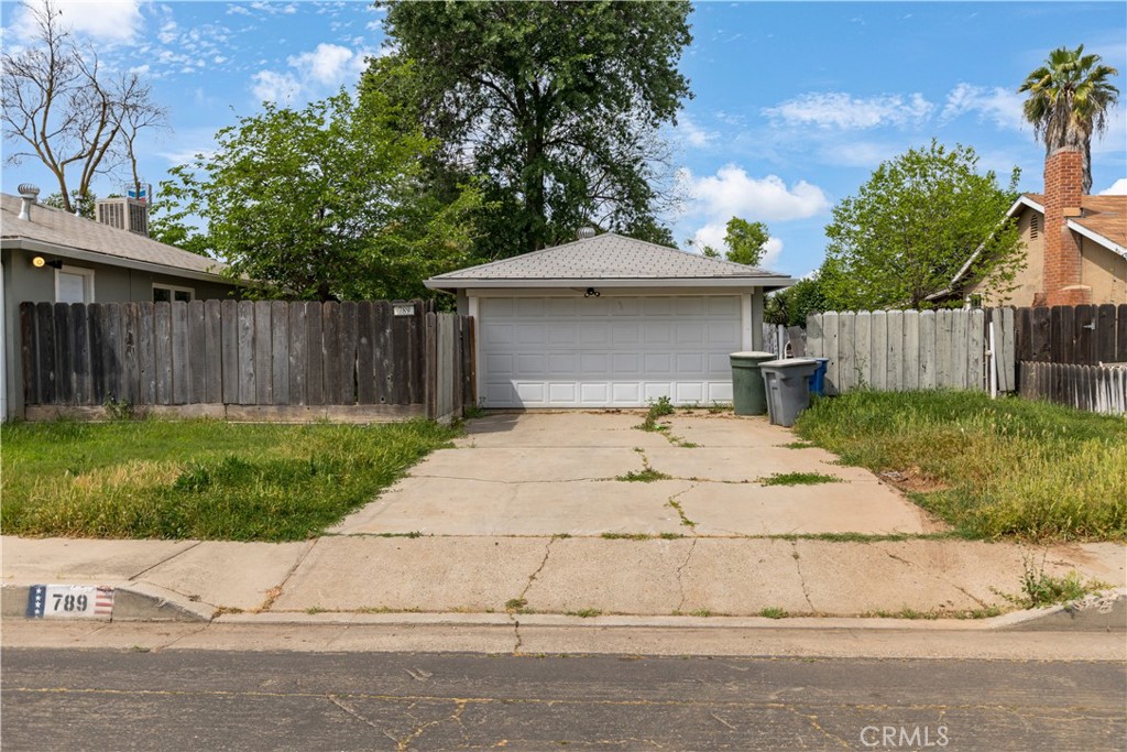 789 Yosemite, Merced, CA 95340