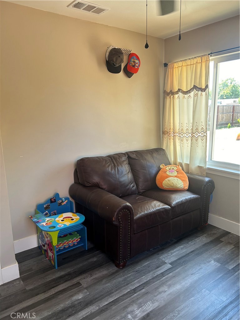 913 W Santa Fe, Merced, CA 95340