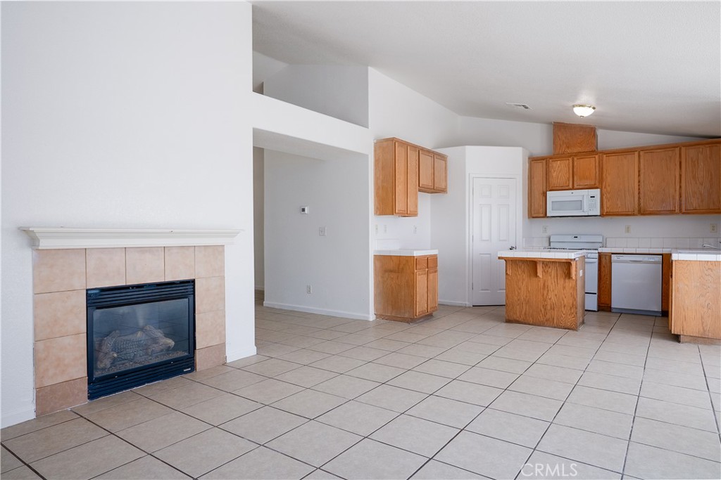 2658 N Drake, Merced, CA 95348