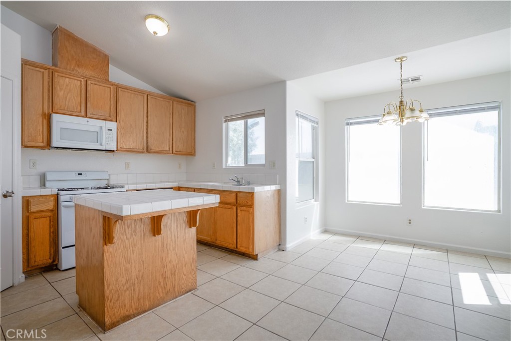 2658 N Drake, Merced, CA 95348