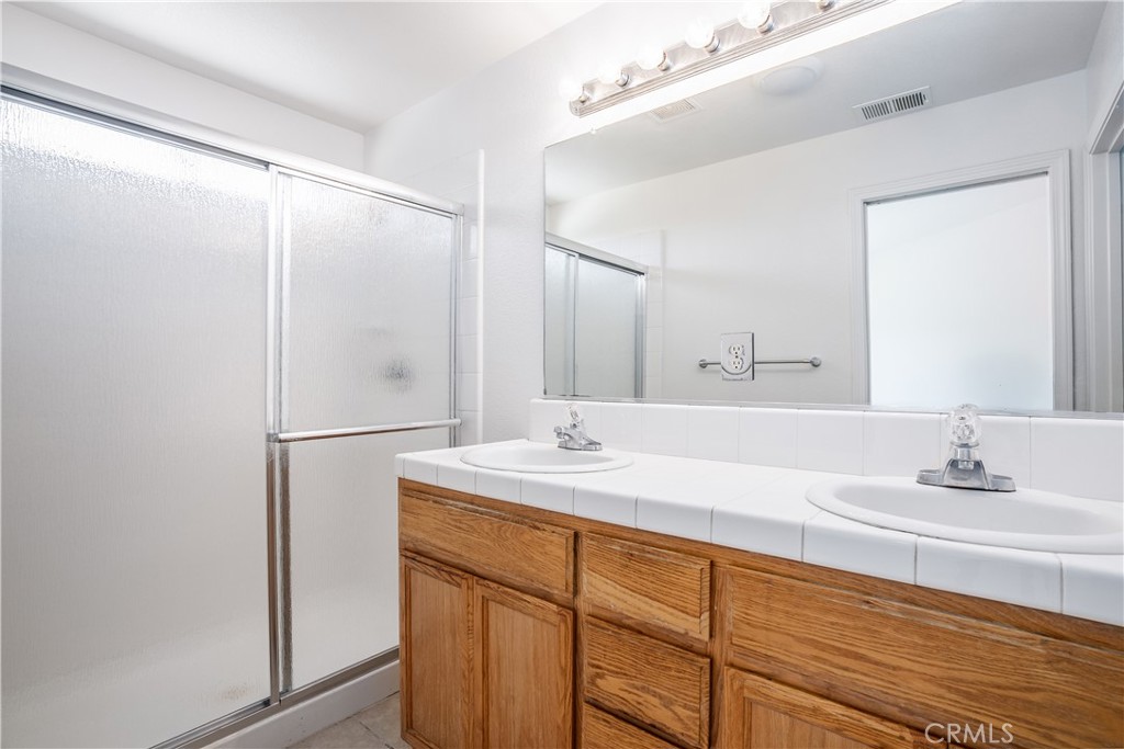 2658 N Drake, Merced, CA 95348