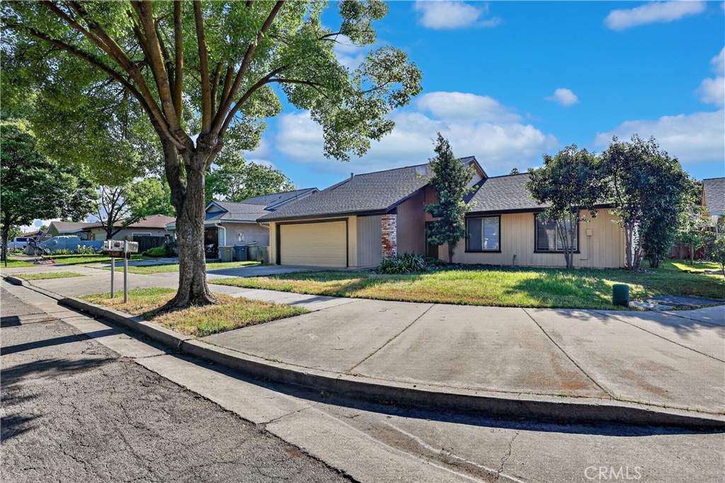 2979 Wainwright, Merced, CA 95340