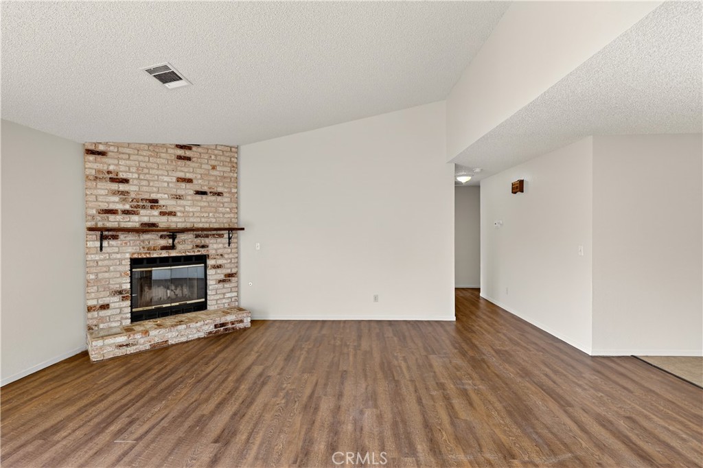 2979 Wainwright, Merced, CA 95340