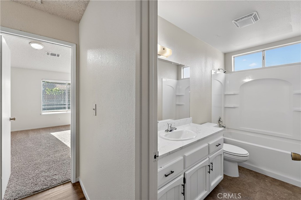 2979 Wainwright, Merced, CA 95340