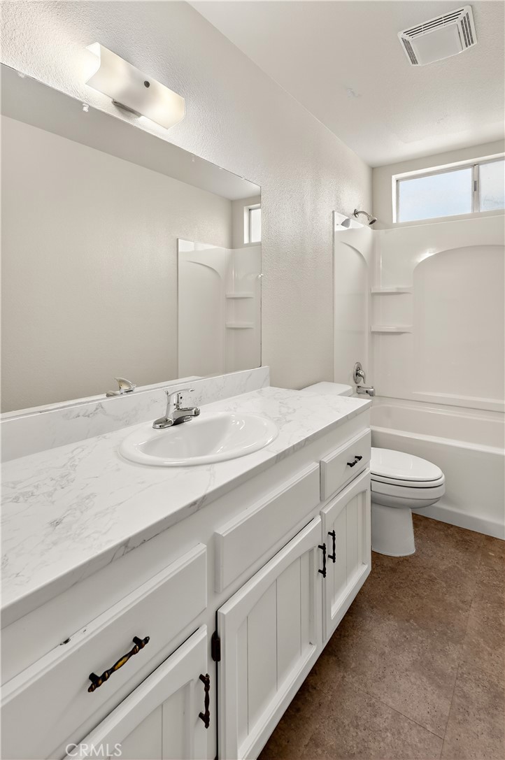 2979 Wainwright, Merced, CA 95340