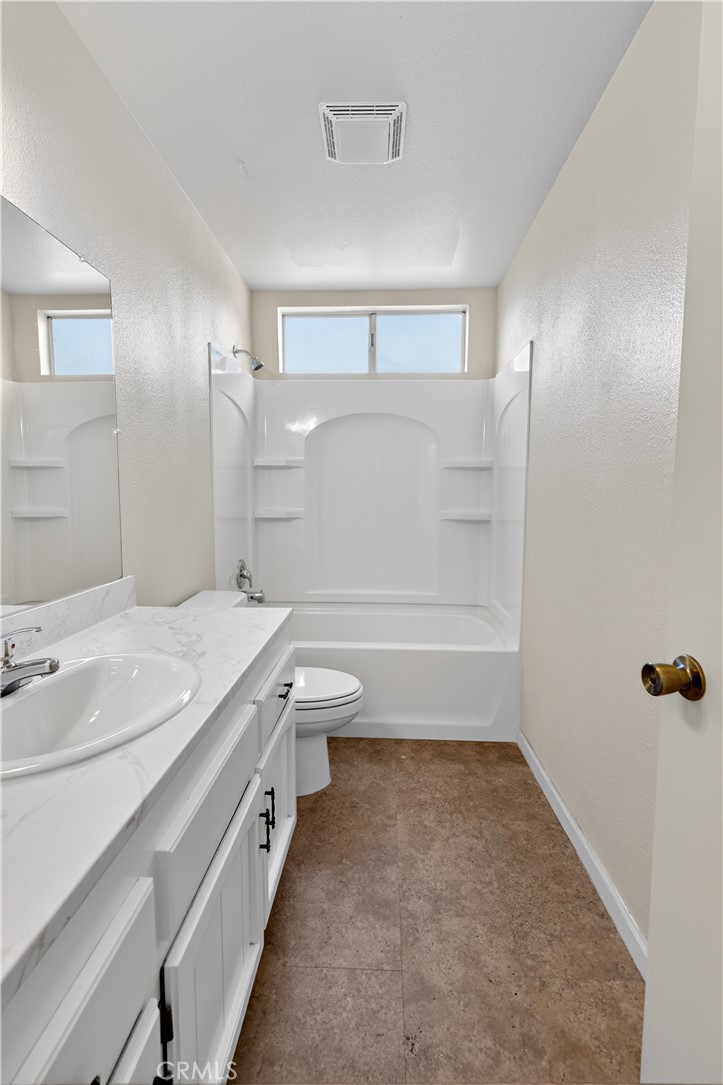 2979 Wainwright, Merced, CA 95340