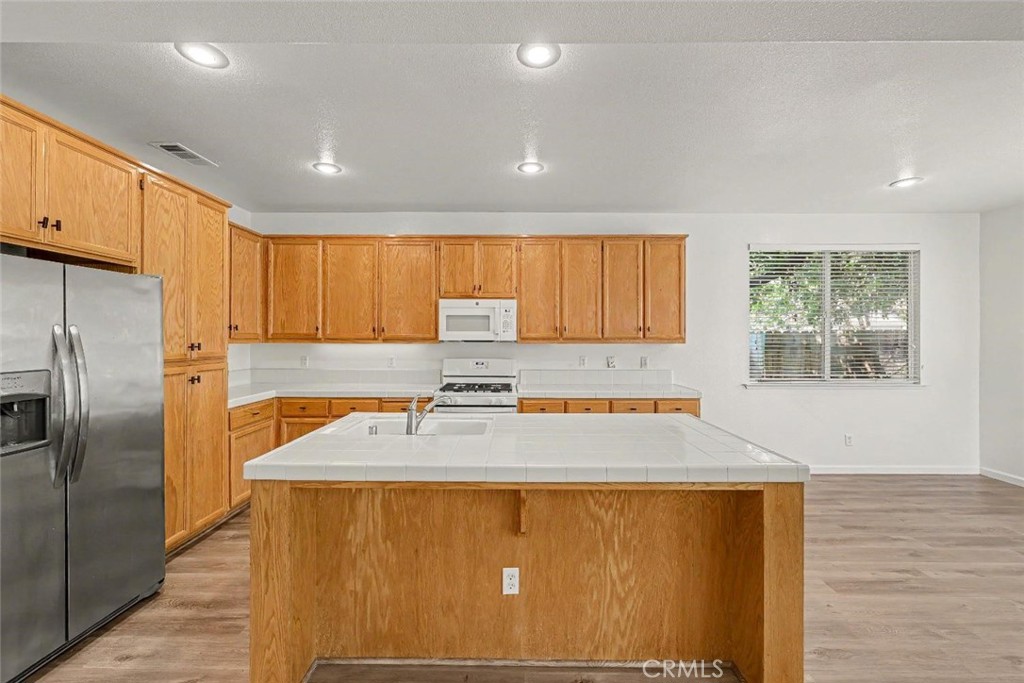 1427 Caraway Ct, Merced, CA 95340