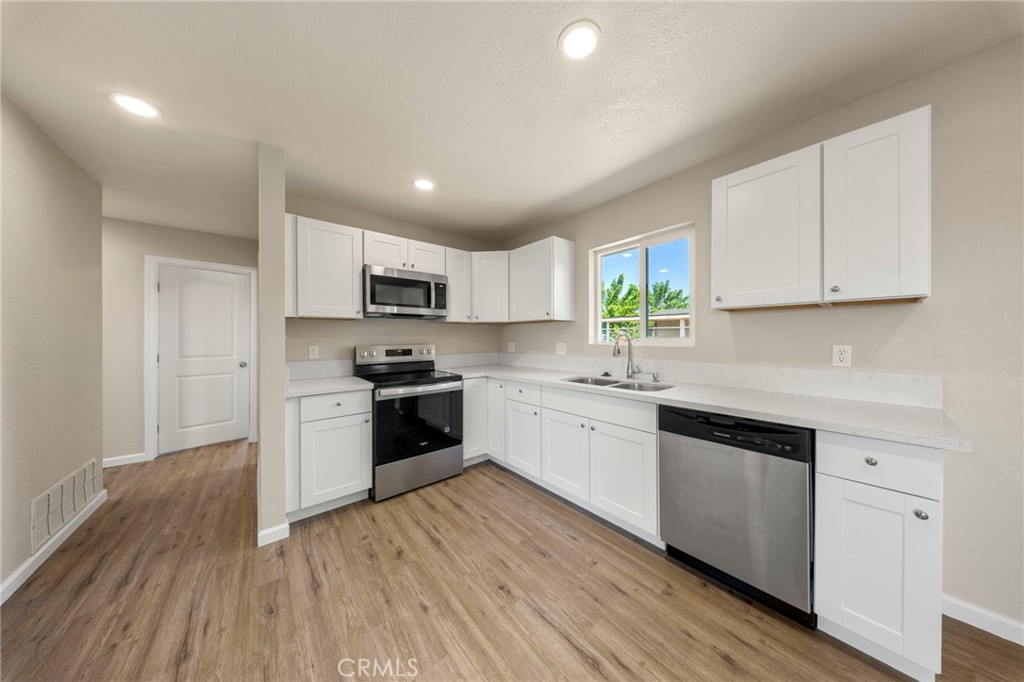 1209 Peach, Livingston, CA 95334