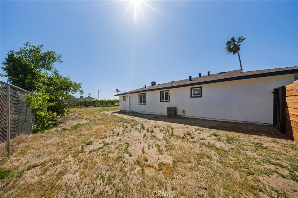 1209 Peach, Livingston, CA 95334