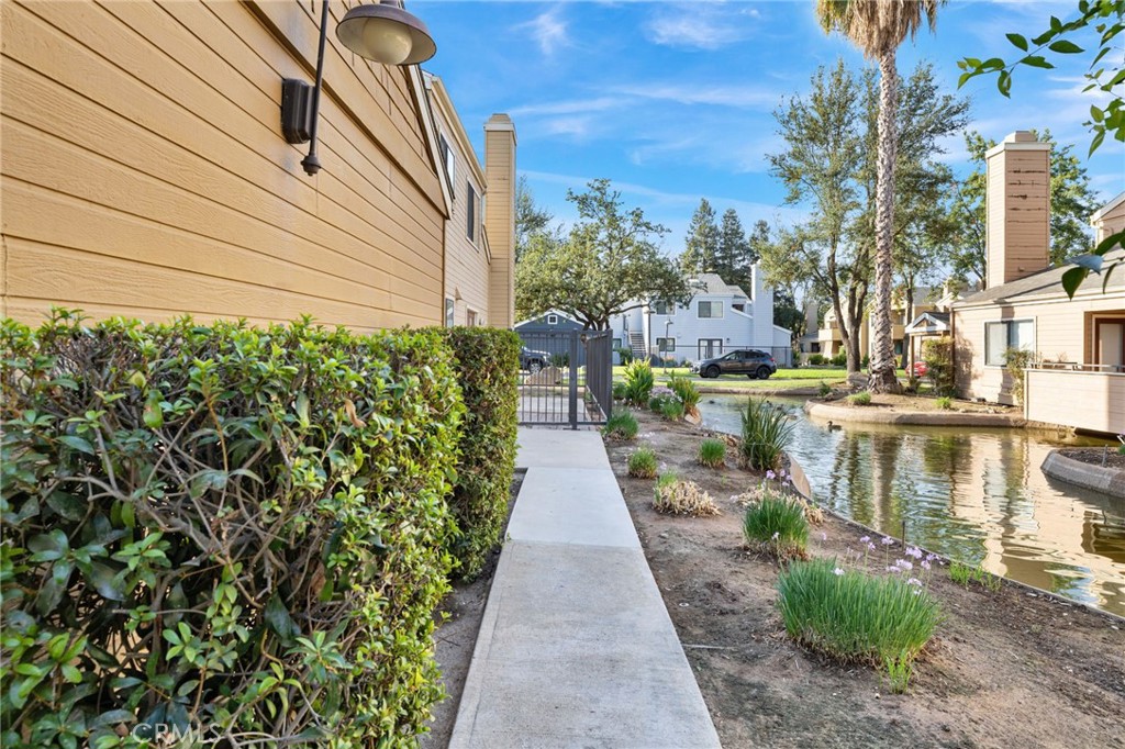 7675 N 1st #136, Fresno, CA 93720