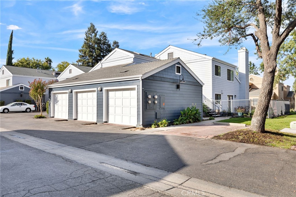 7675 N 1st #136, Fresno, CA 93720