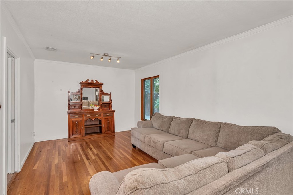 2669 6th, Merced, CA 95340