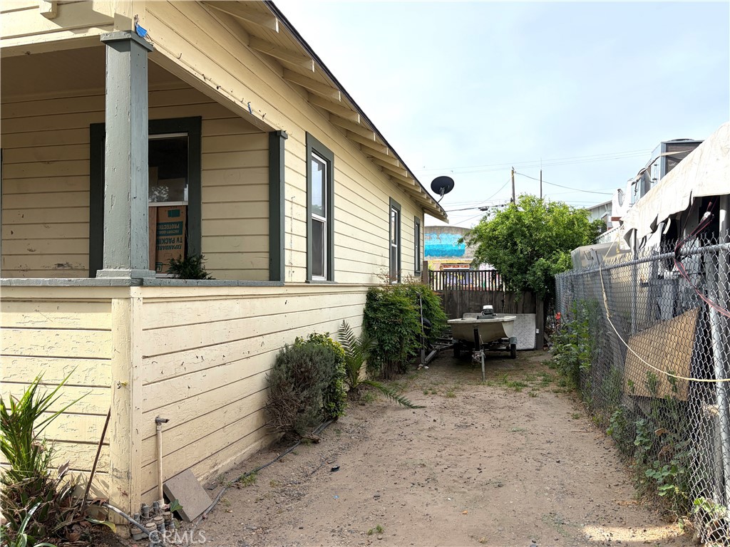 230 W 18th, Merced, CA 95340