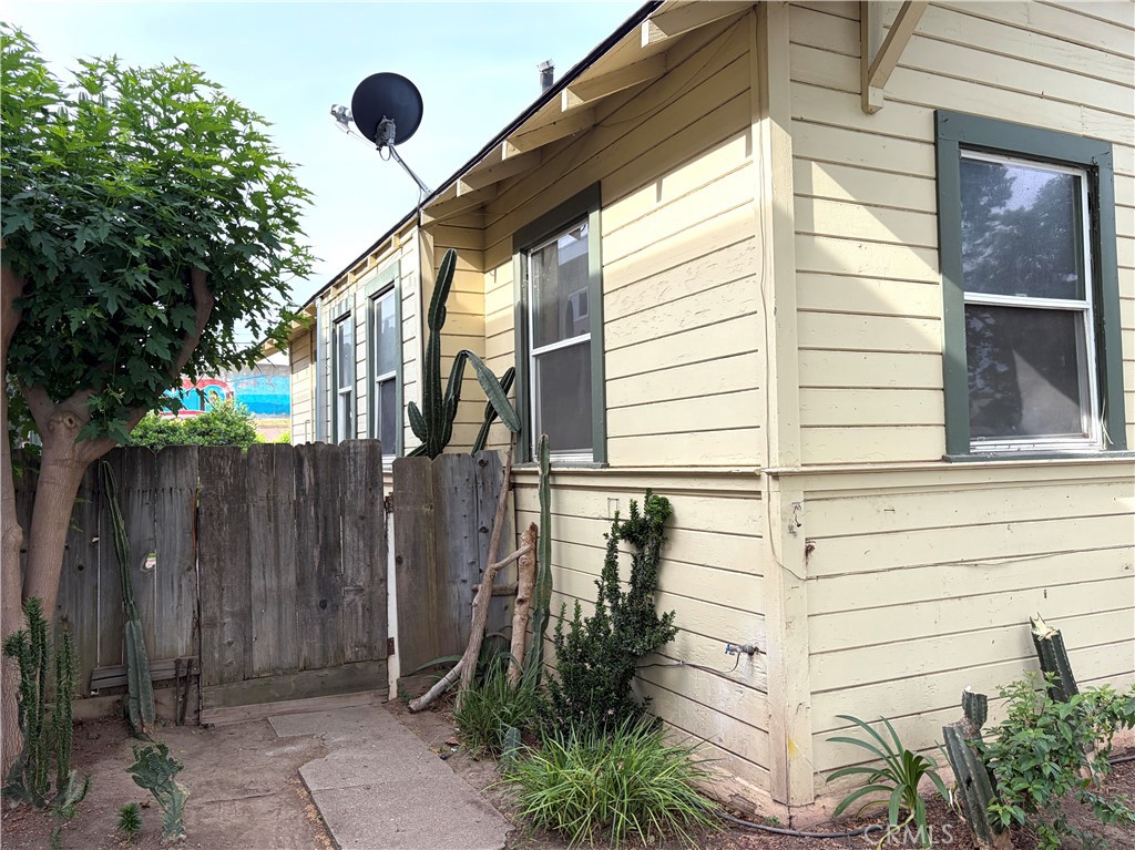 230 W 18th, Merced, CA 95340