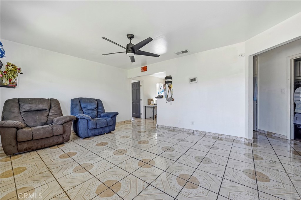 1054 W 24th, Merced, CA 95340