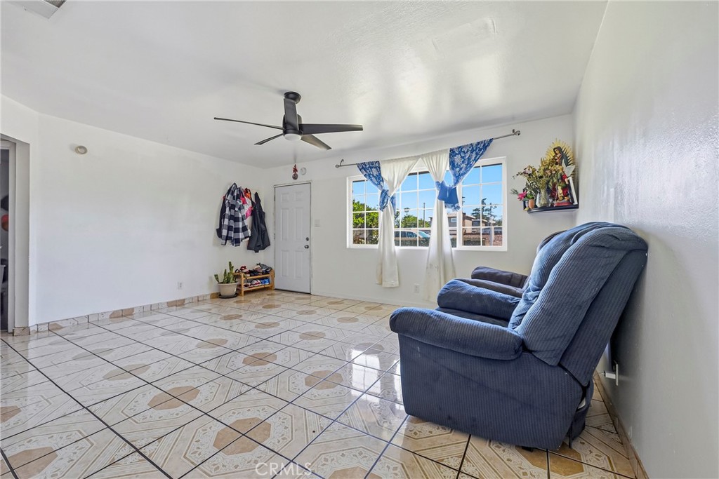 1054 W 24th, Merced, CA 95340