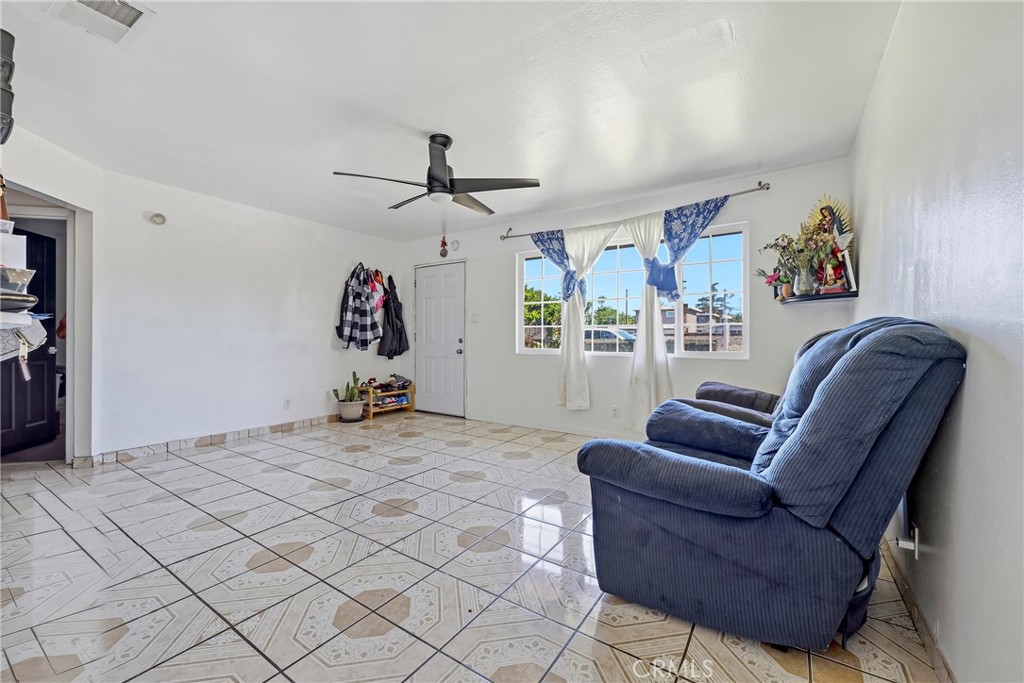 1054 W 24th, Merced, CA 95340