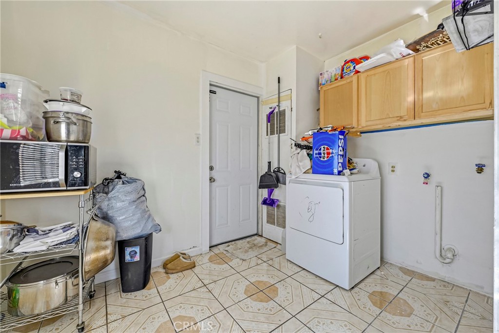 1054 W 24th, Merced, CA 95340