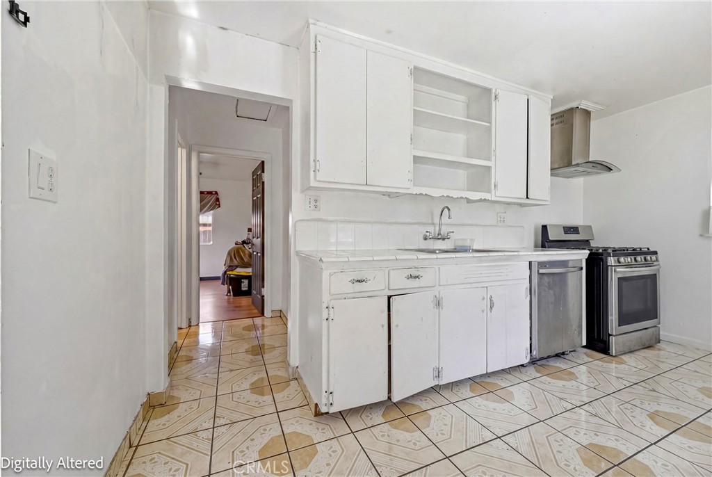 1054 W 24th, Merced, CA 95340