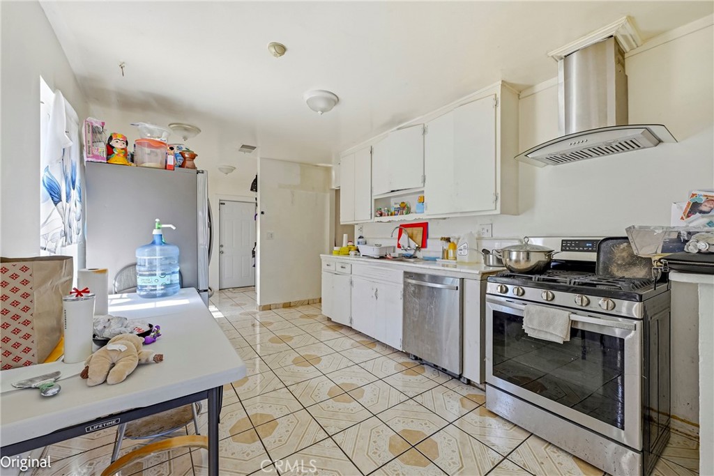 1054 W 24th, Merced, CA 95340