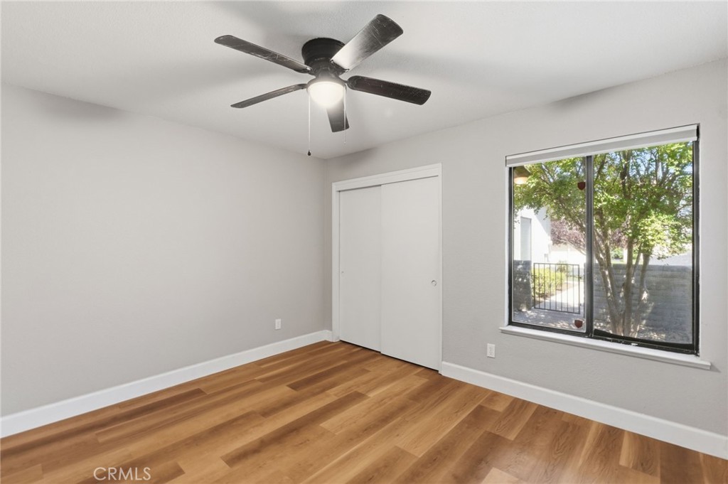 1698 W N Tollhouse Ln, Clovis, CA 93611