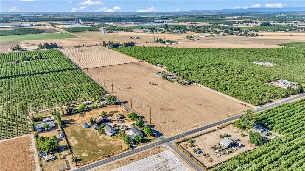 14105 El Capitan Way, Delhi, CA 95315