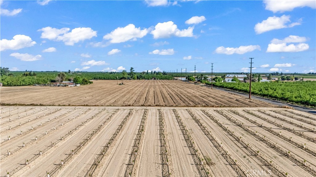 14105 El Capitan Way, Delhi, CA 95315