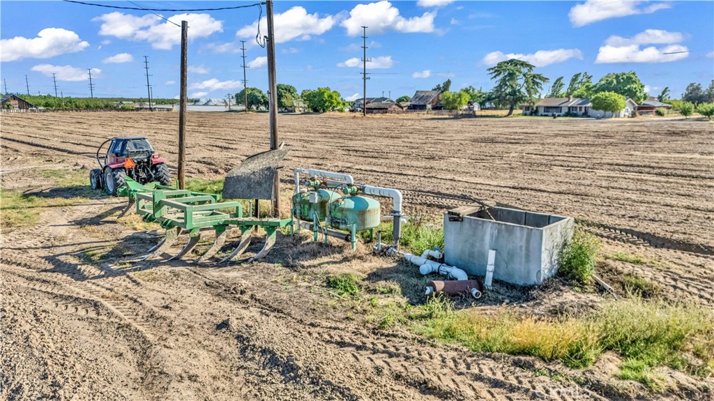 14105 El Capitan Way, Delhi, CA 95315