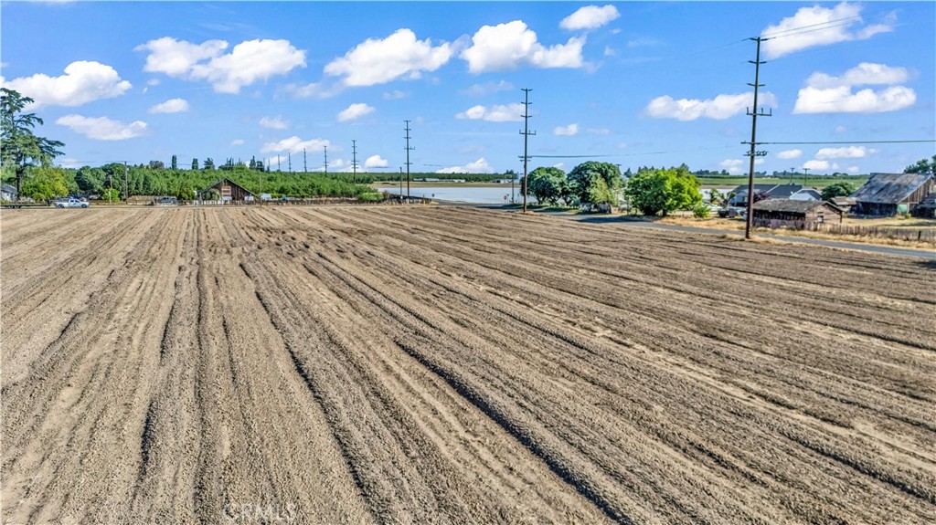 14105 El Capitan Way, Delhi, CA 95315