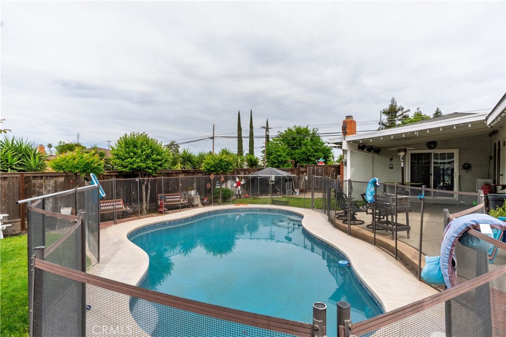 2390 Fruitland Ave, Atwater, CA 95301