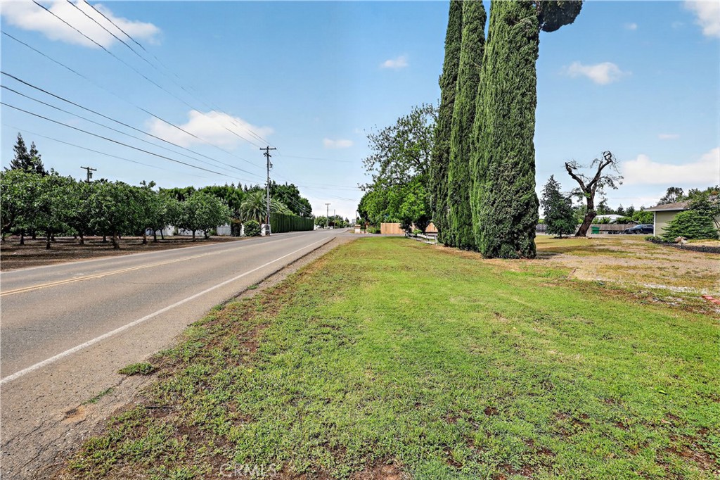 3276 E Olive Ave, Merced, CA 95340