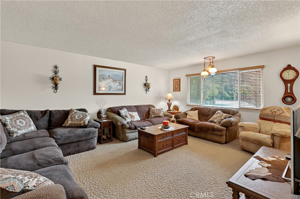 3276 E Olive Ave, Merced, CA 95340