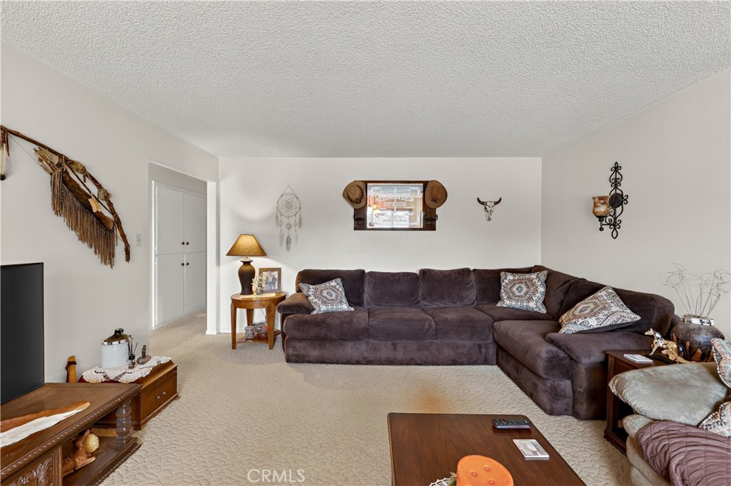 3276 E Olive Ave, Merced, CA 95340