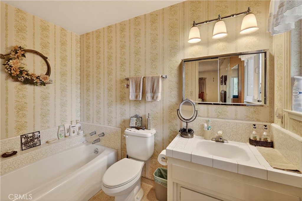 3276 E Olive Ave, Merced, CA 95340