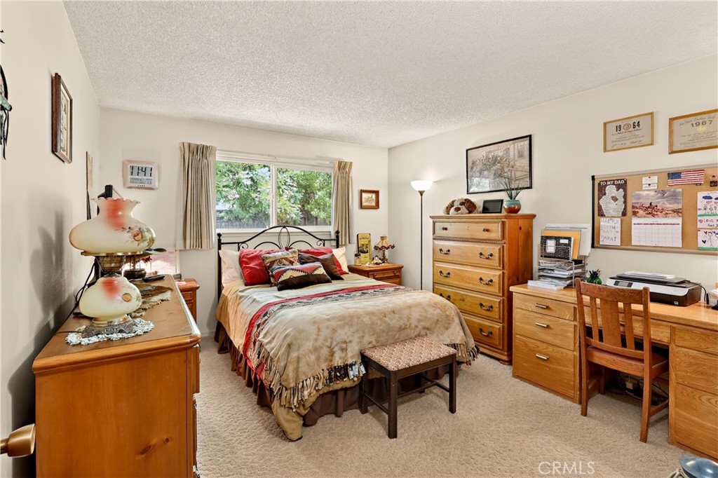 3276 E Olive Ave, Merced, CA 95340